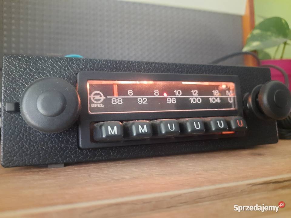 Radio radio radio