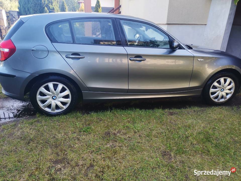 samochód BMW Seria 1 E81E87 2009 benzyna 16 radio Seria 1 mazowieckie Ciechanów