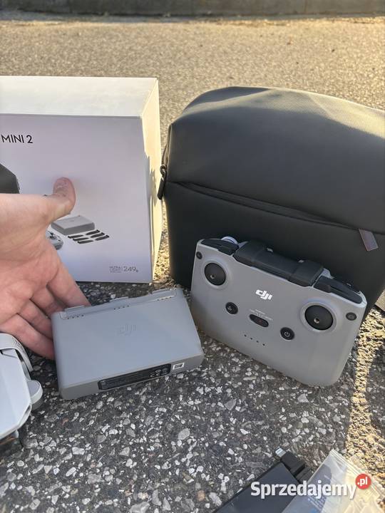 Dron DJI mini 2 fly more combo nowy Józefów sprzedam