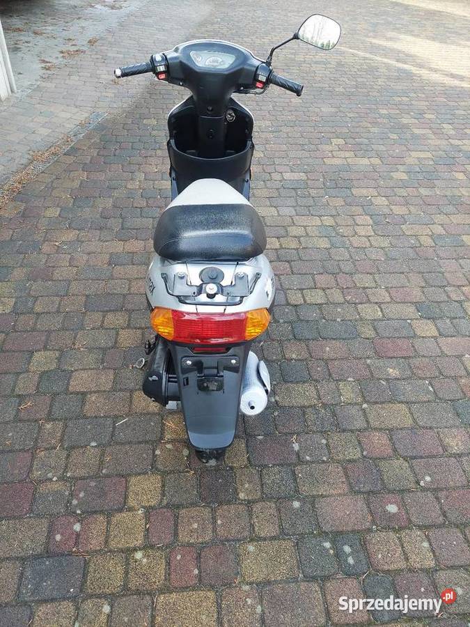 Skuter 50cc 4t super stanniski przebieg Bobrzany sprzedam