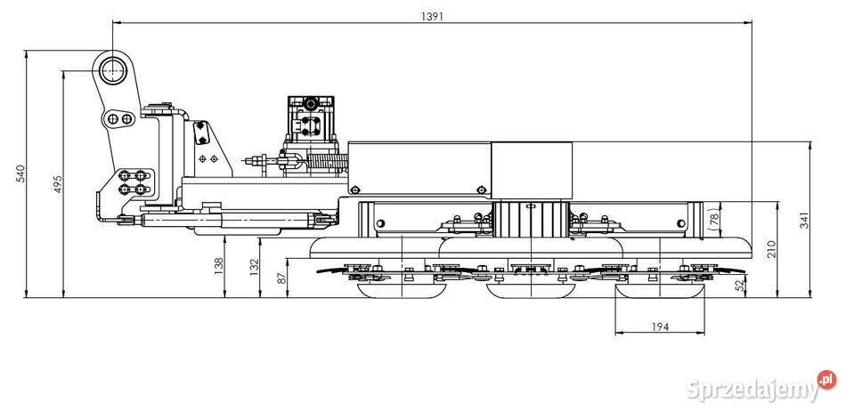 Kosiarka koszenie trawy wokół słupów farm Pozostałe mazowieckie
