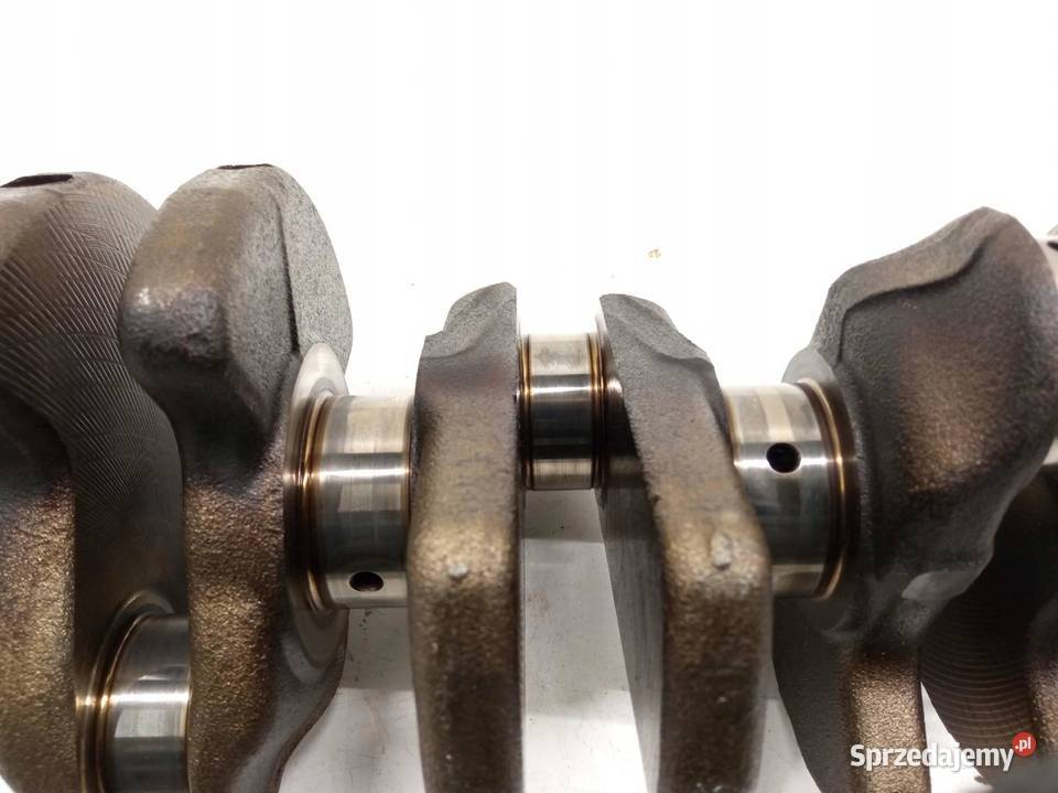 WAŁ KORBOWY 10 12V Toyota Yaris III 2011 Rok produkcji 2014