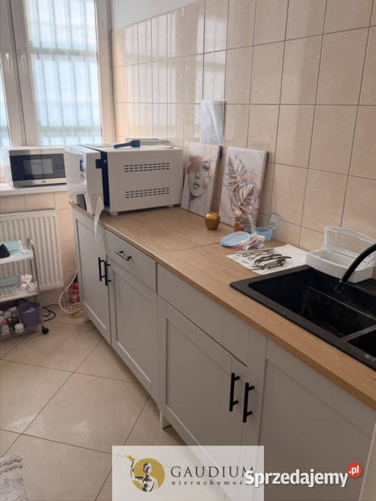 Lokal w centrum Gdyni z witryną 35.28m2 Gdynia