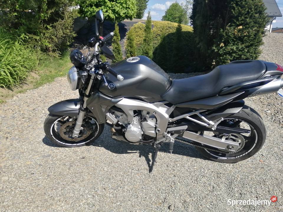 Yamaha fz6 super stan duzo dodatkow mega 600cm3 sprzedam