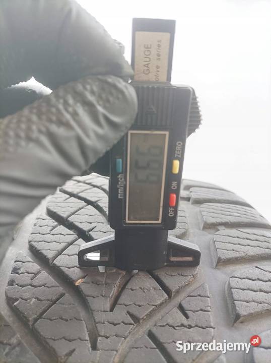 2x OPONA ZIMOWA VOYAGER WINTER 24540R18 2115