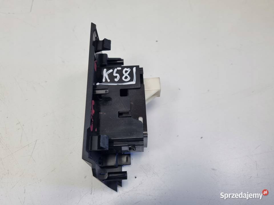 Toyota Auris II LEWY PRZEŁĄCZNIK TYLNEJ SZYBY lubelskie