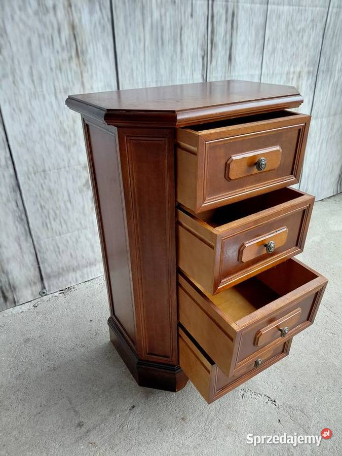 mała komoda 510 Byczyna sprzedam