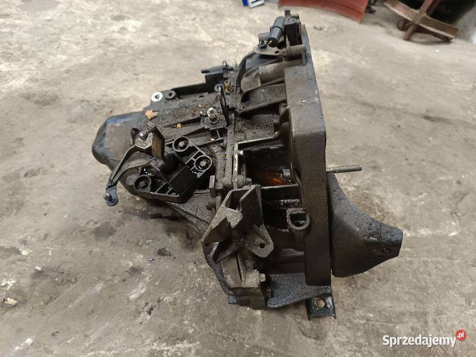 Skrzynia biegow renault 15 dci k9k rozrusznik z