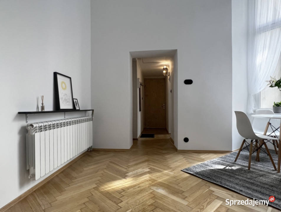 Do wynajęcia kawalerka w ścisłym centrum Łodzi łódzkie Łódź