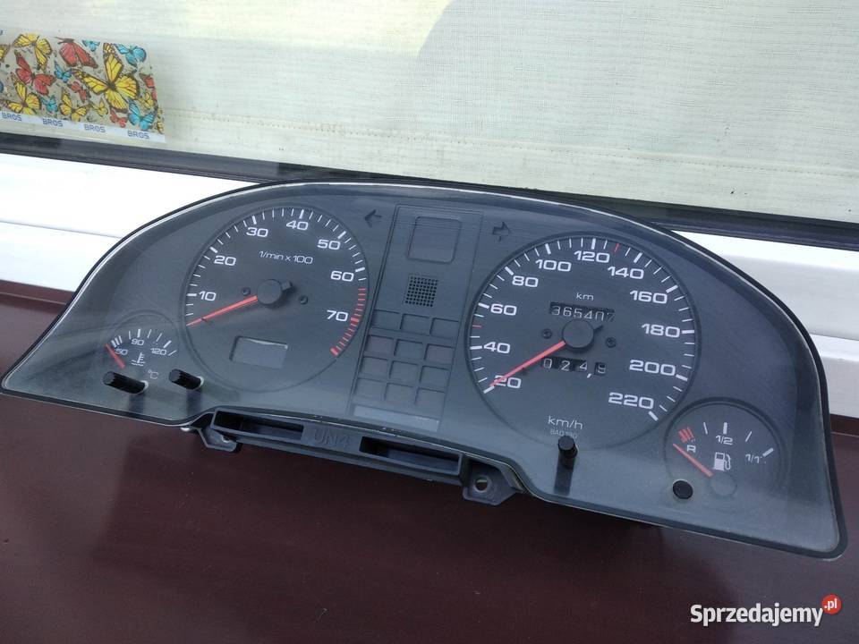 Audi 80 B3 B4 licznik zegary prędkościomierz UN4 Sieradz