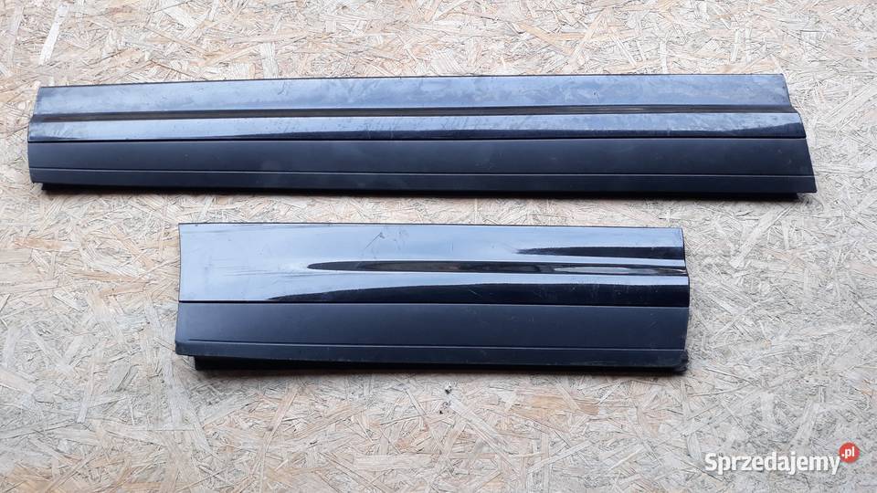 PORSCHE CAYENNE LISTWA DRZWI LEWA PRZÓD LEWY Zatom Stary