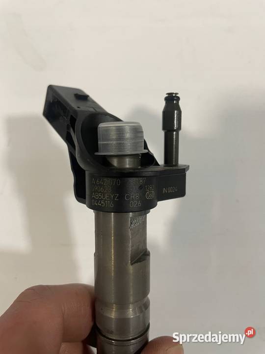 WTRYSKIWACZ 0445116026 MERCEDES W221 W212 30 CDI