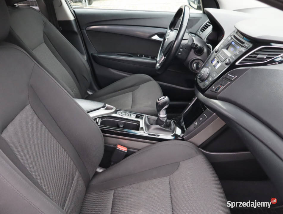 Hyundai i40 17 CRDi relingi dachowe mazowieckie Piaseczno