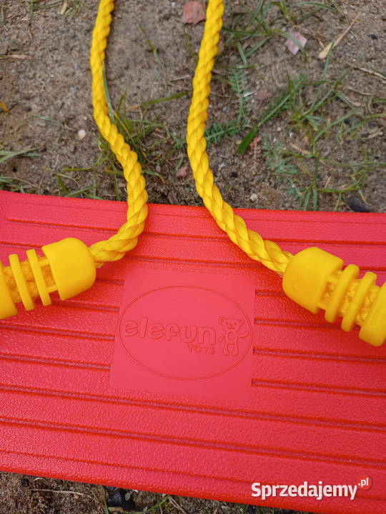 Huśtawka plastikowa czerwonażółte linki wielkopolskie Topola Wielka