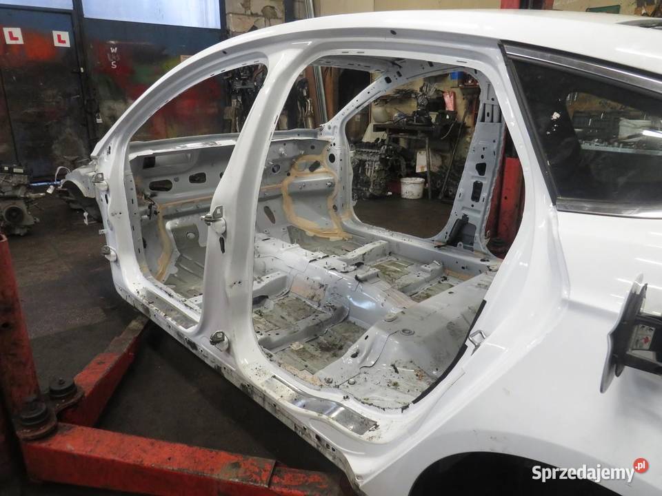 PRÓG SŁUPEK LEWY BOK FD MONDEO MK5 HB SEDAN