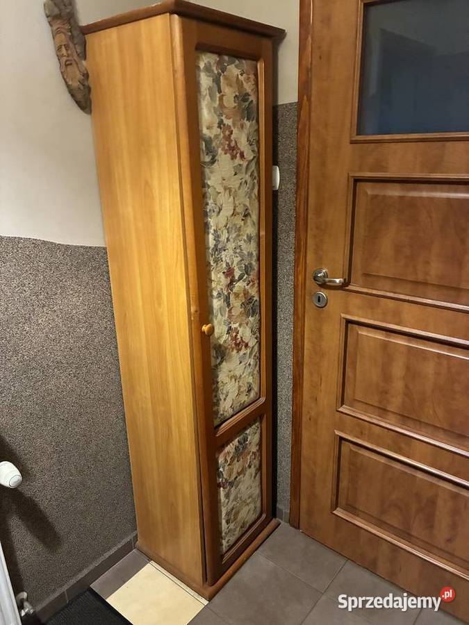 Meble drewniane do przedpokoju Szadek