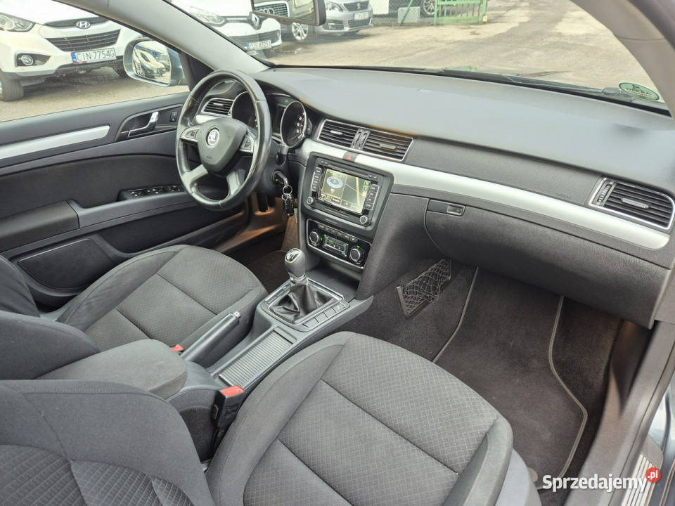 koda Superb 16TDI Facelift Kombi II 20082015 nieuszkodzony Gniewkowo