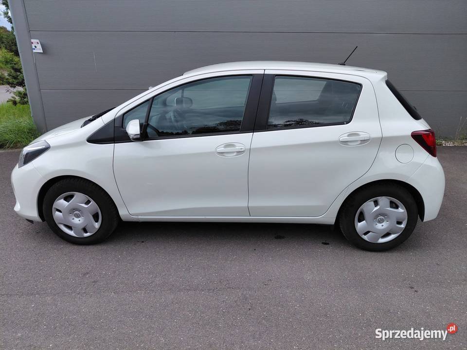 TOYOTA YARIS 2014R 10 70 Przeb79 Navi Kamera nawigacja sprzedam
