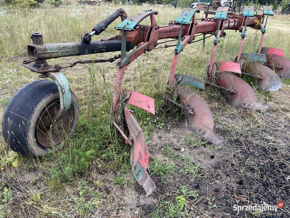 Pług pięcioskibowy Kverneland Biały Bór