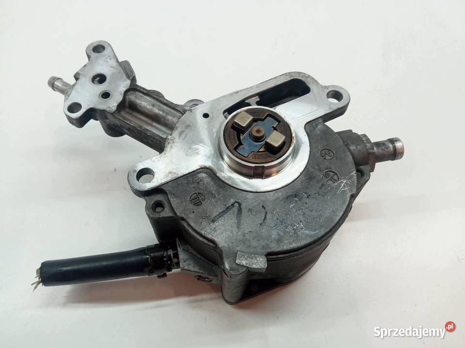 POMPA VACUM 038145209C BOSCH 19 TDI VW Rok produkcji 2003