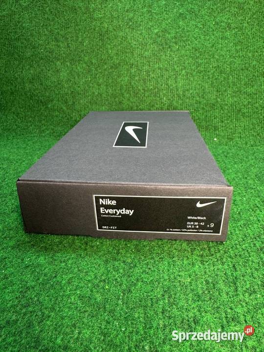 Nike Wysokie Białe Czarne Skarpety Boks 9 par Rozmiar 38-40