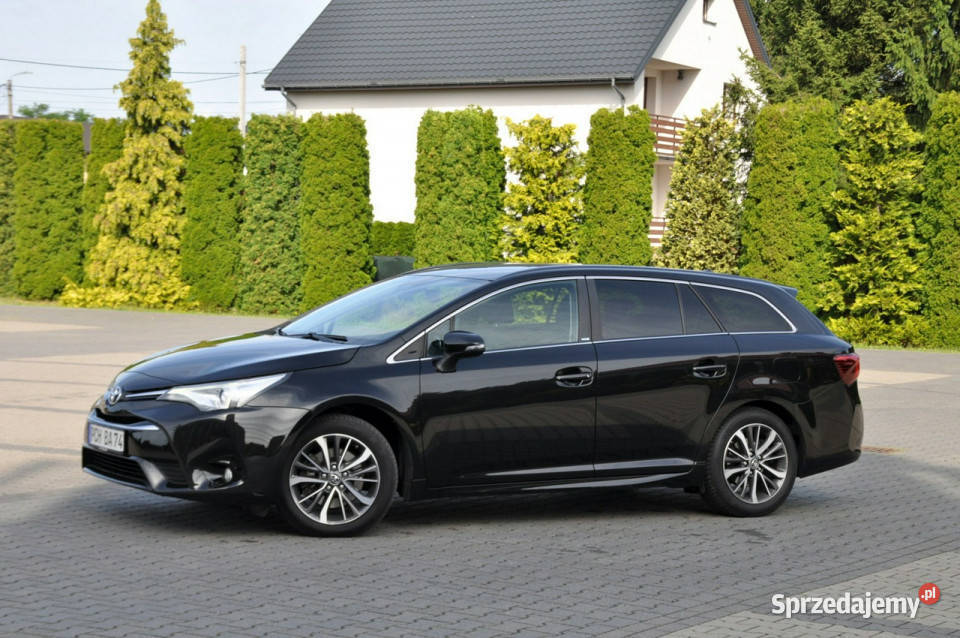 Toyota Avensis asystent pasa ruchu Ostrów Mazowiecka