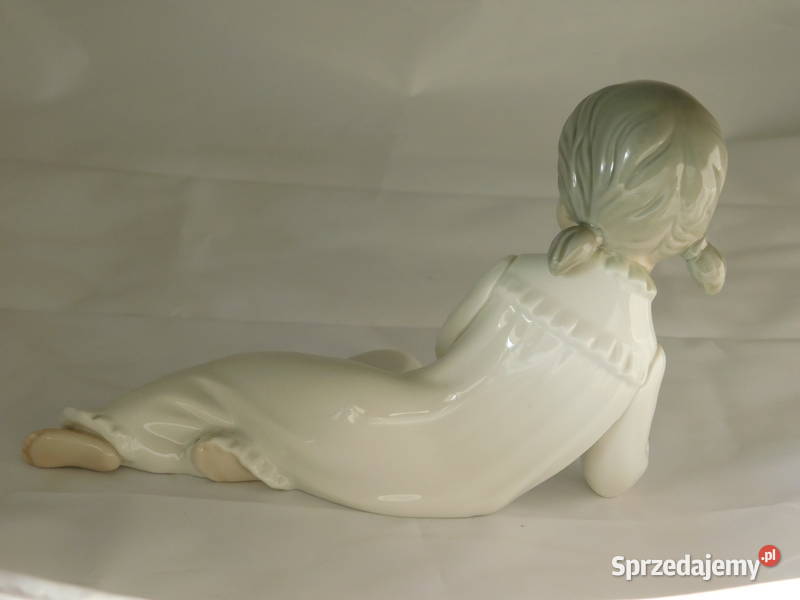 Figurka modlącej sie dziewczyny Zaphir 1337 Fiaf Szczecin
