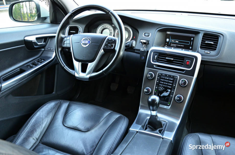 Volvo V60 20 D3 163 Opłacony Skóra Navi Auto I czujnik deszczu