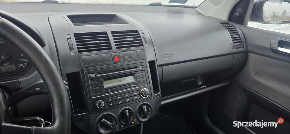 Vw Polo 12 benzyna 2006 klima 5 drzwi LIFT Rok produkcji 2006 Brześć Kujawski