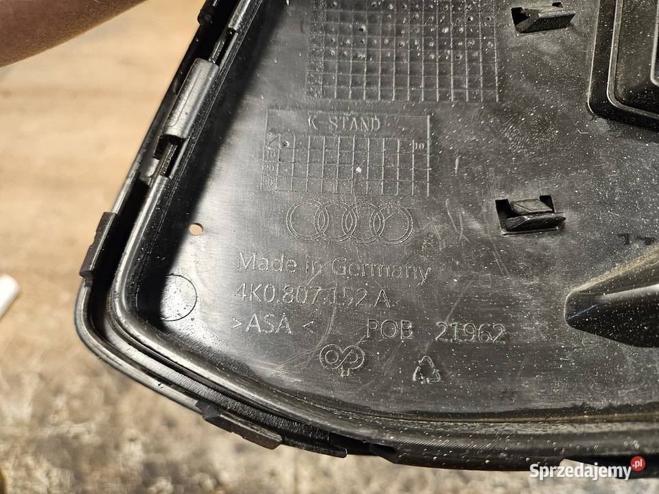 AUDI A6 C8 4K SLINE KRATKA PRAWA ZDERZAKA PRZÓD Atrapy wielkopolskie Międzychód