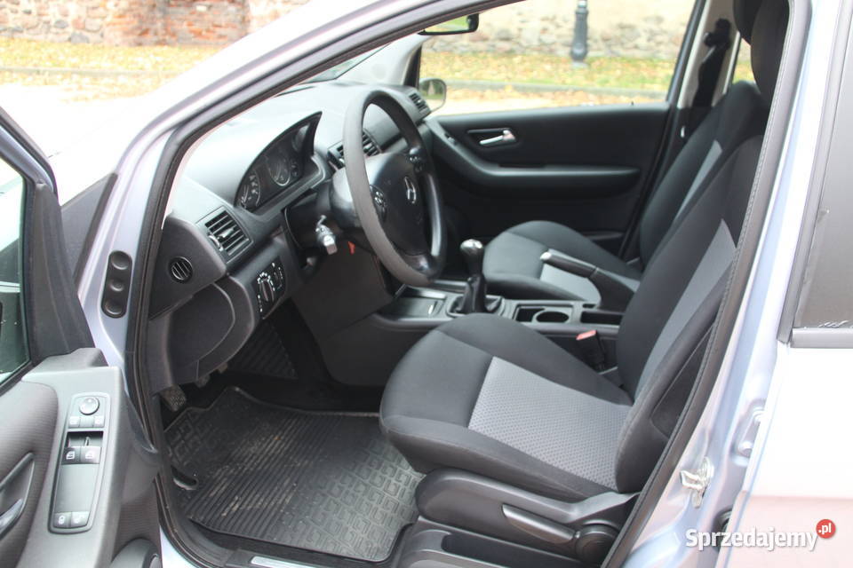 Klima Grzane Fotele Mały Przebieg Długie Opłaty Żary