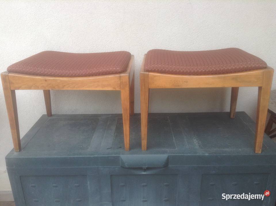 Zestaw 2 drewnianych taboretów tapicerowanych Krzesła Opole