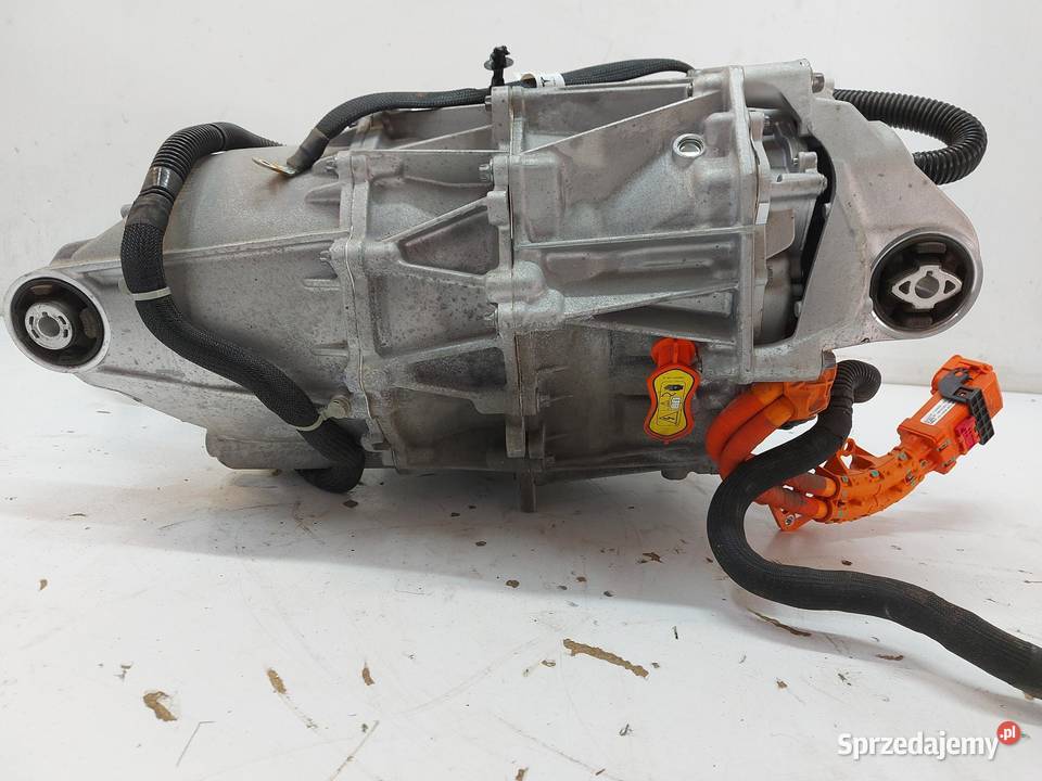 TESLA MODEL Y 2024r SILNIK ELEKTRYCZNY TYŁ