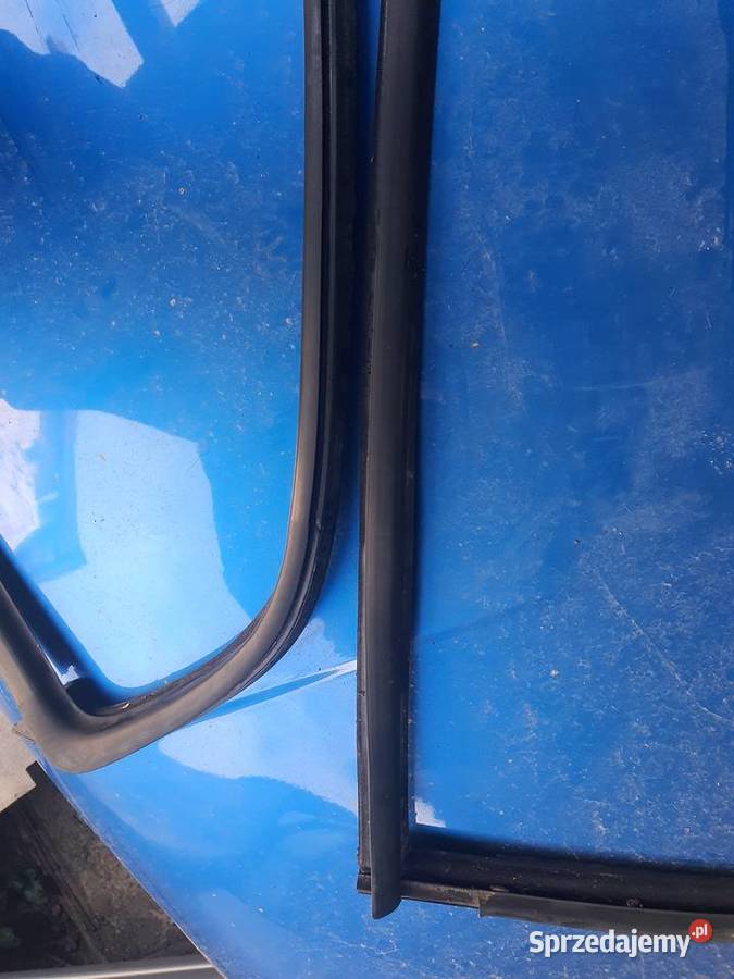 Listwy Zgarniające drzwi Skoda Octavia 1 Mirsk