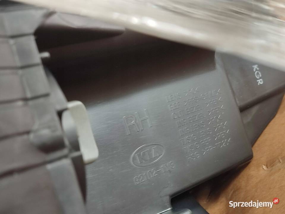 LAMPA PRAWY PRZÓD KIA PICANTO 20112017