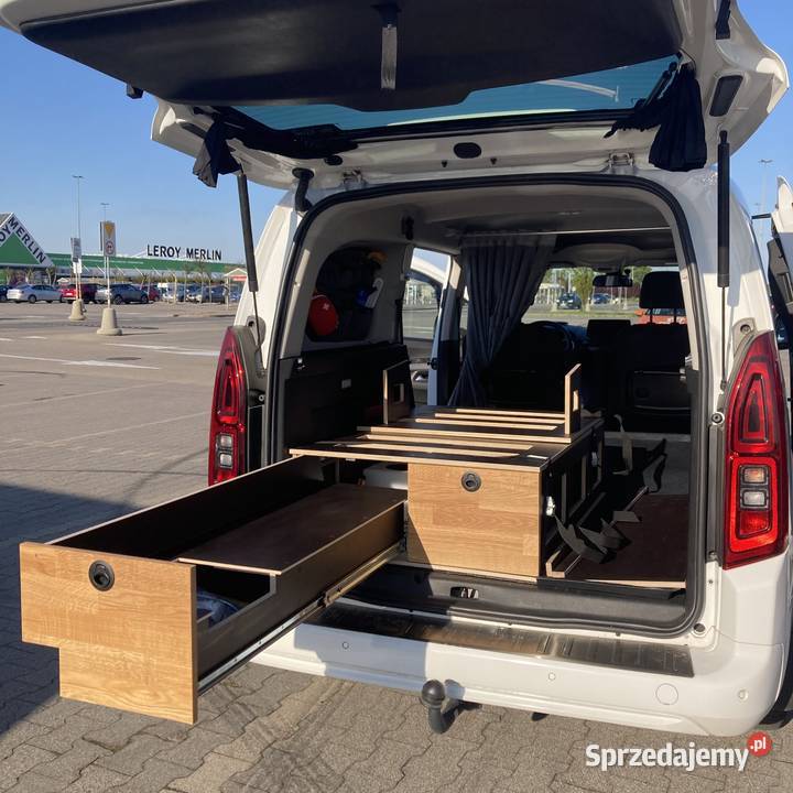 Zabudowa kempingowa turystyczna mini camper