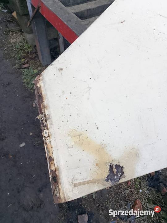 Sprzedam błotnik Mercedes 114 115 pierwsza seria Suszec sprzedam