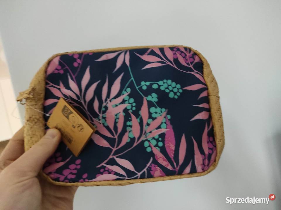 Nowa kolorowa kosmetyczka damska Yves Rocher Płock