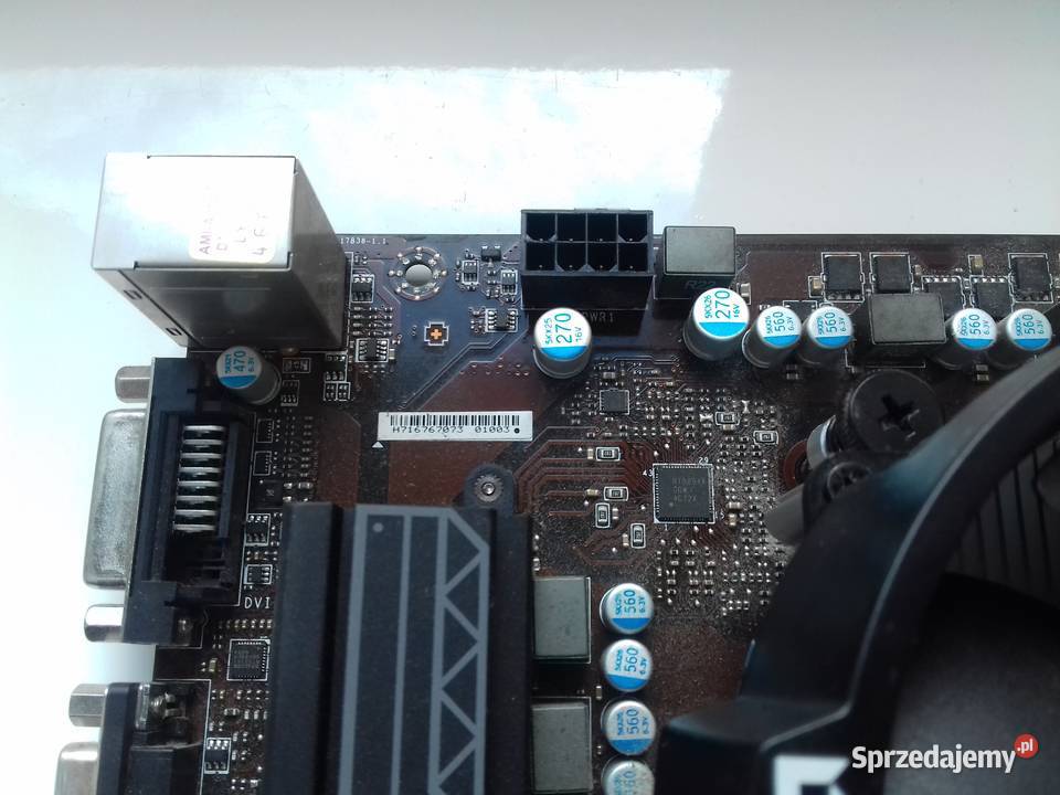 Przejściówka z zasilacza ATX EPS do MBCPU z 4Pin