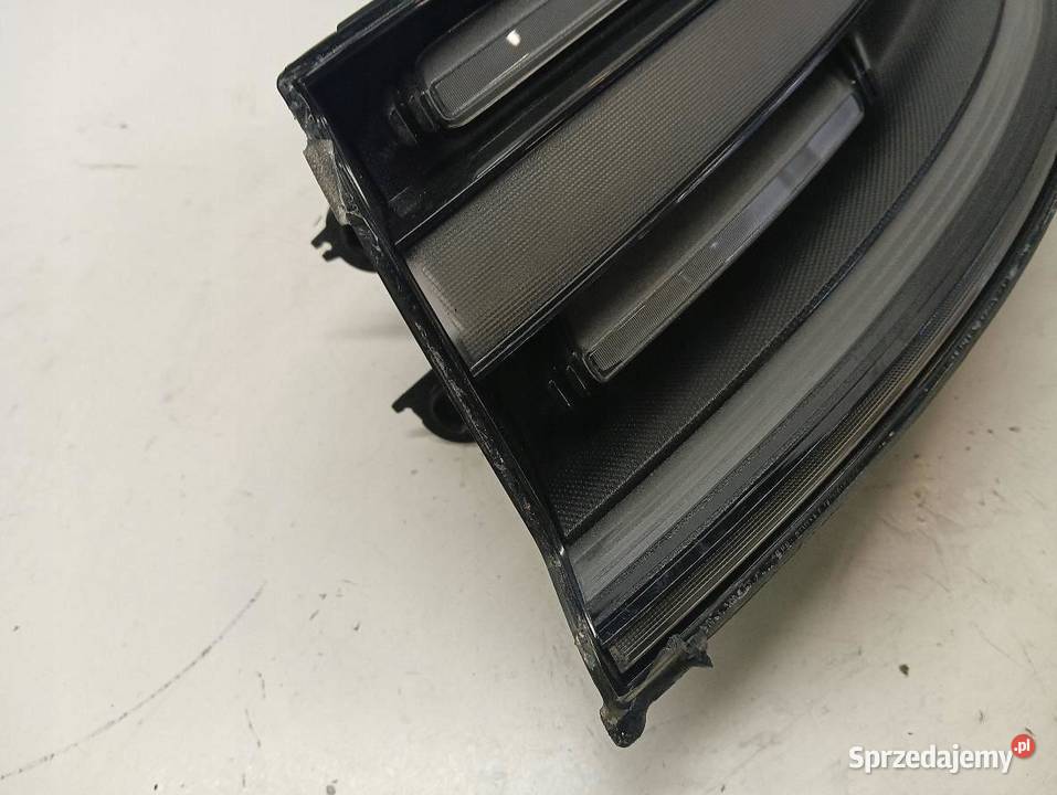 LAMPA TYŁ PRAWA EUROPA 95B945092AD Porsche Macan świętokrzyskie sprzedam