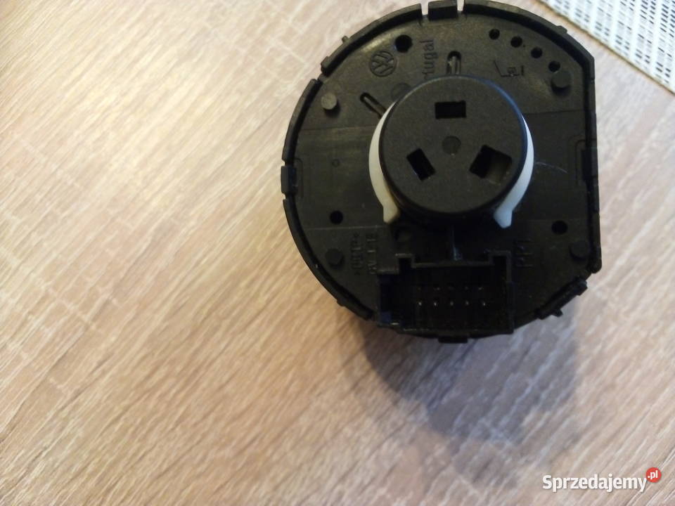 Różne części wnętrza WV golf 5 Leszno