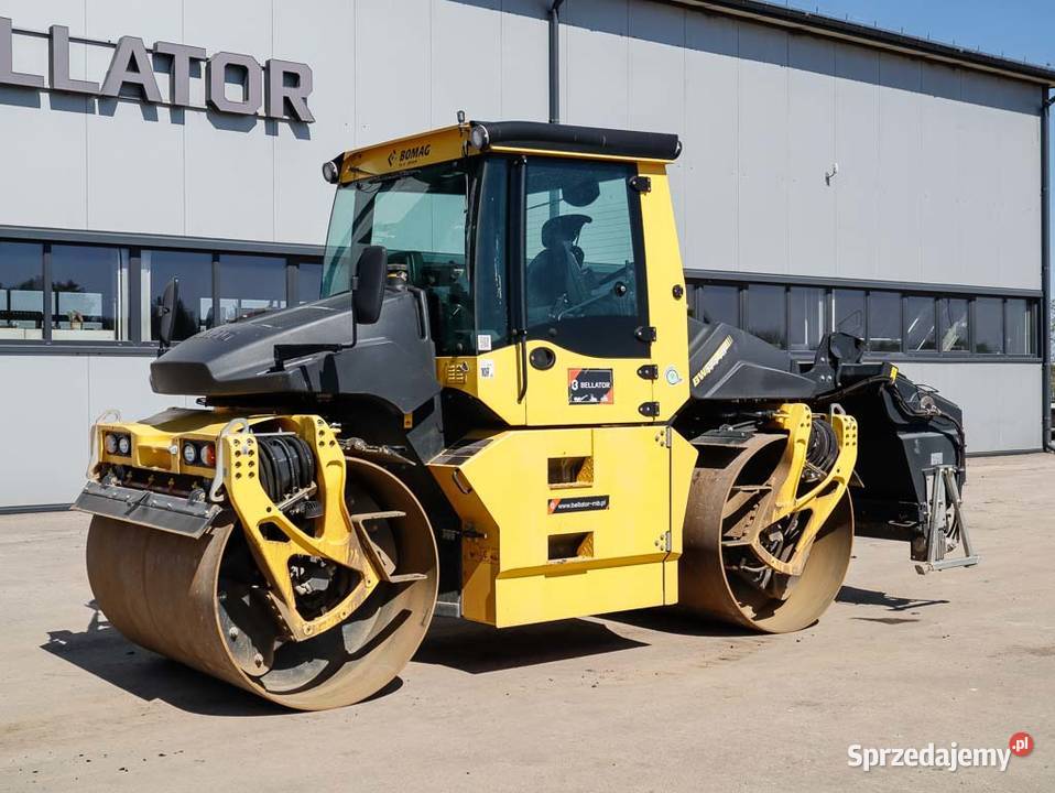 BOMAG BW 174 AP4v walec stalowy rozsypywacz Rok produkcji 2021