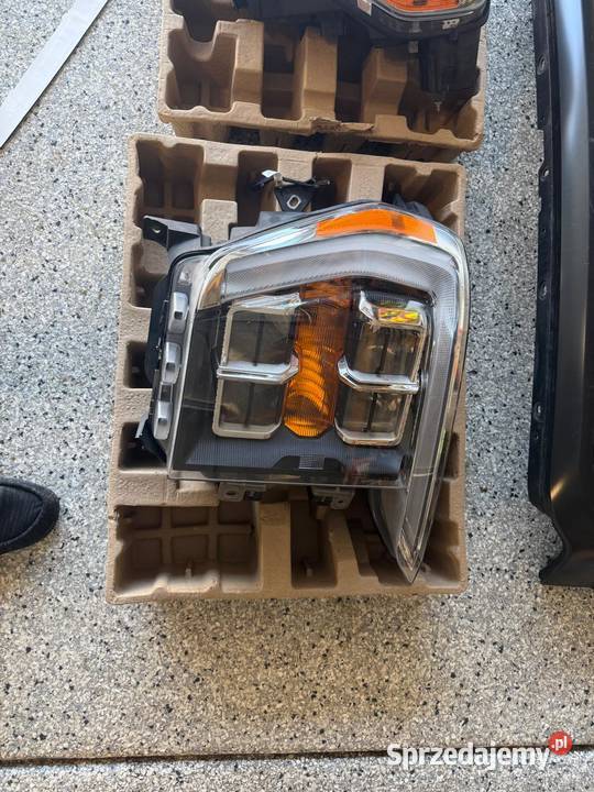 2021 Ford F150 2x lampy Led z modulami grill Brończyce