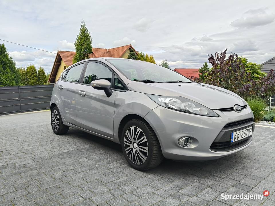 Ford Fiesta 12582 niski przebieg 79 sprowadzony Kraków