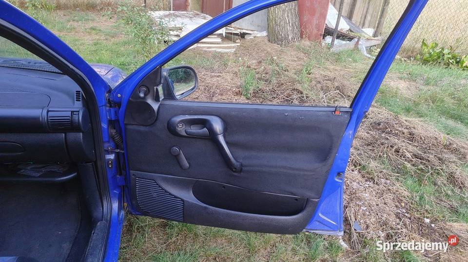 Opel Corsa B 5drzwiowa 17D diesel Jeżdżący 800zl 4/5 Łódź