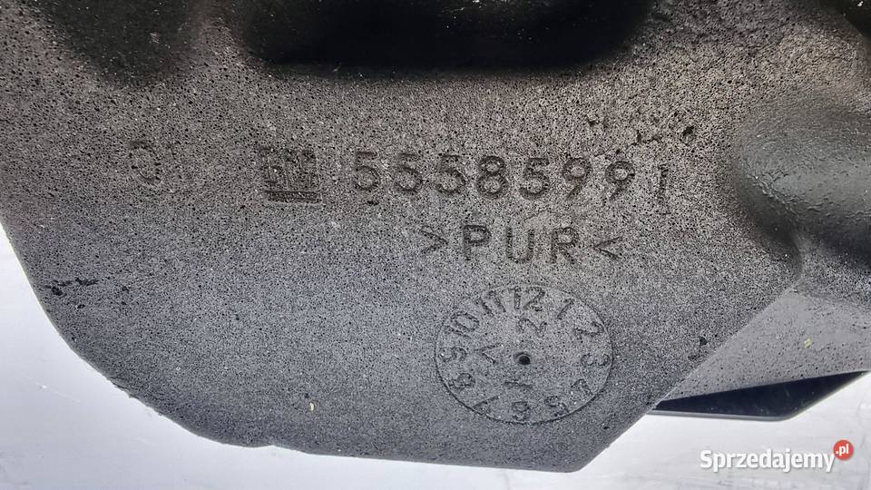 Opel Astra J IV pokrywa osłona silnika 17 CDTI