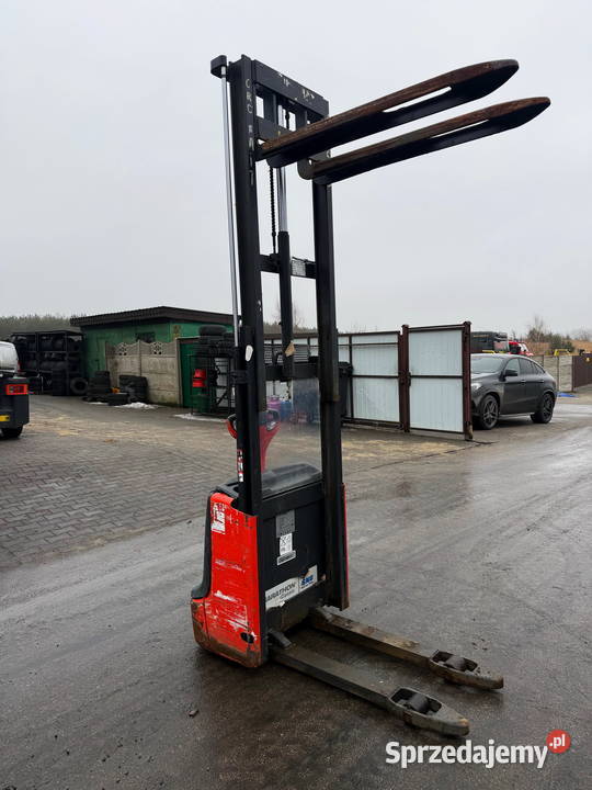 wózek paletowy z masztem LINDE L12 wolny skok Działoszyn