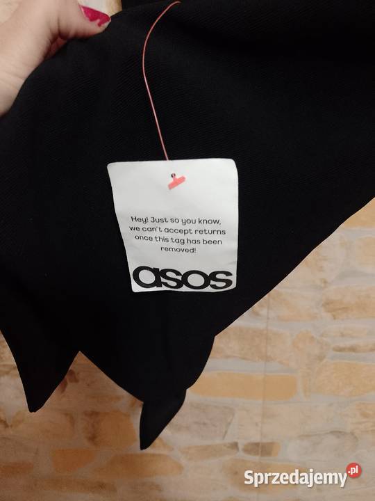 4042 LXL ASOS Design Czarna kamizelka z Londynu Kraków