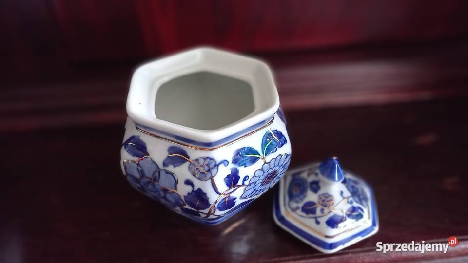 Cukiernica Łomonosowkobalt i złoto Warszawa