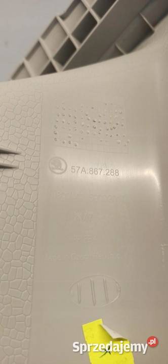 SKODA KAROQ OSŁONA SŁUPKA PRAWY TYŁ 57A867288